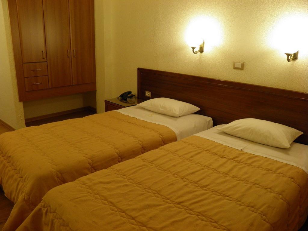 Hotel Meletiou Thebes Zimmer foto
