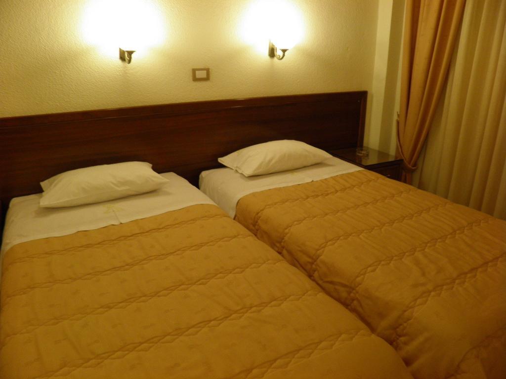 Hotel Meletiou Thebes Zimmer foto
